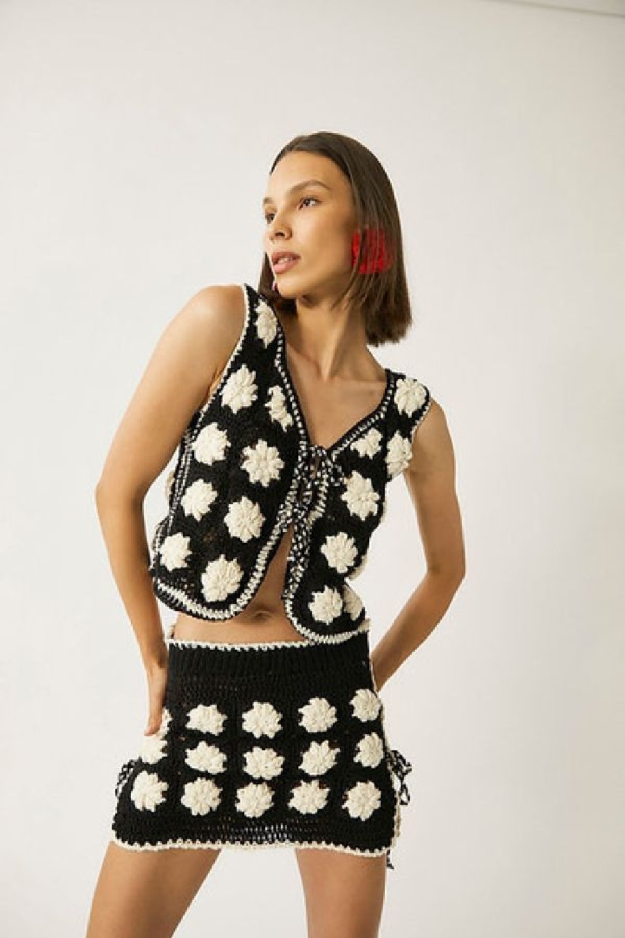 Tach Cassia Crochet Vest | Black/White Clearance