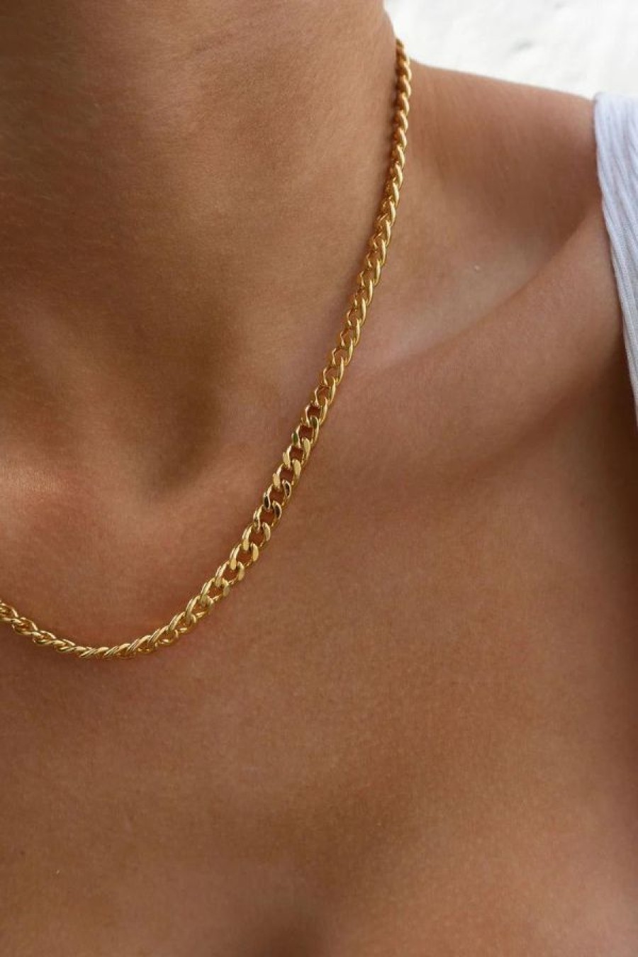 Luv AJ The Classique Skinny Curb Chain | Gold Online